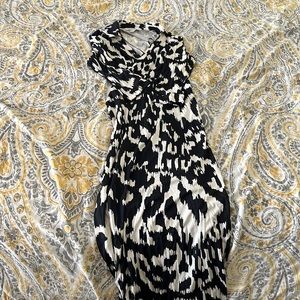 DVF  wrap dress black and white print Maxi size 8